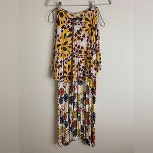 Atos Lombardini: Elevate Your Style in Comfort with this Stunning Floral Dress